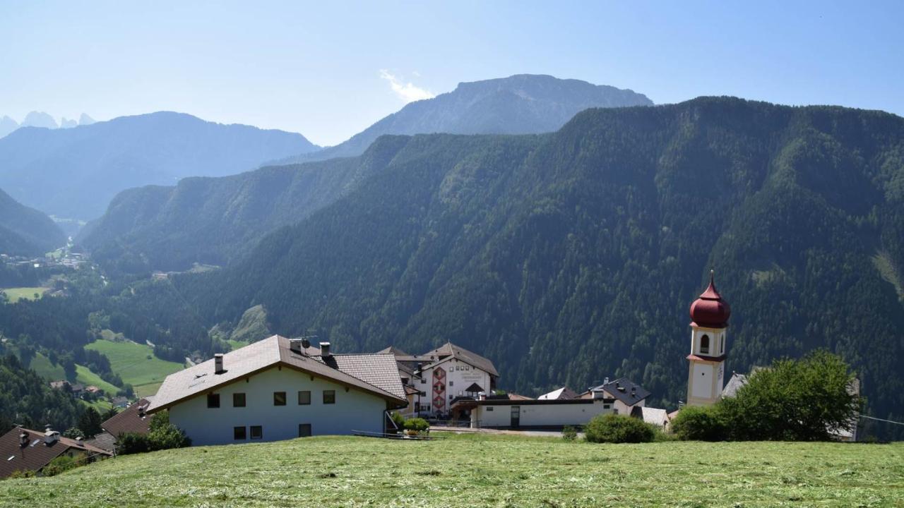 San Pietro Dolomiti Small Budget Hotel Ortisei Extérieur photo