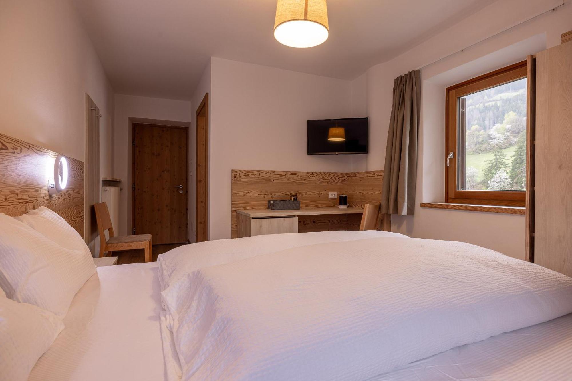 San Pietro Dolomiti Small Budget Hotel Ortisei Extérieur photo