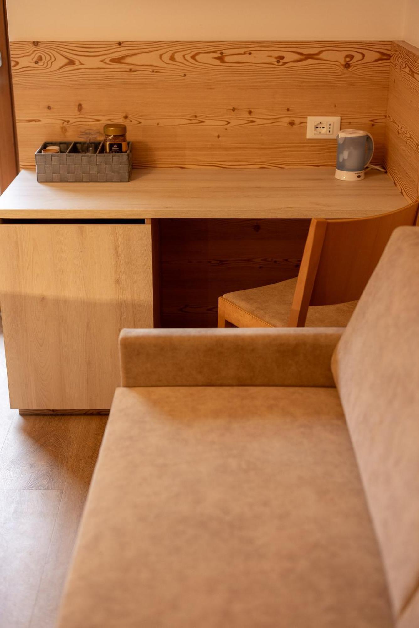 San Pietro Dolomiti Small Budget Hotel Ortisei Extérieur photo