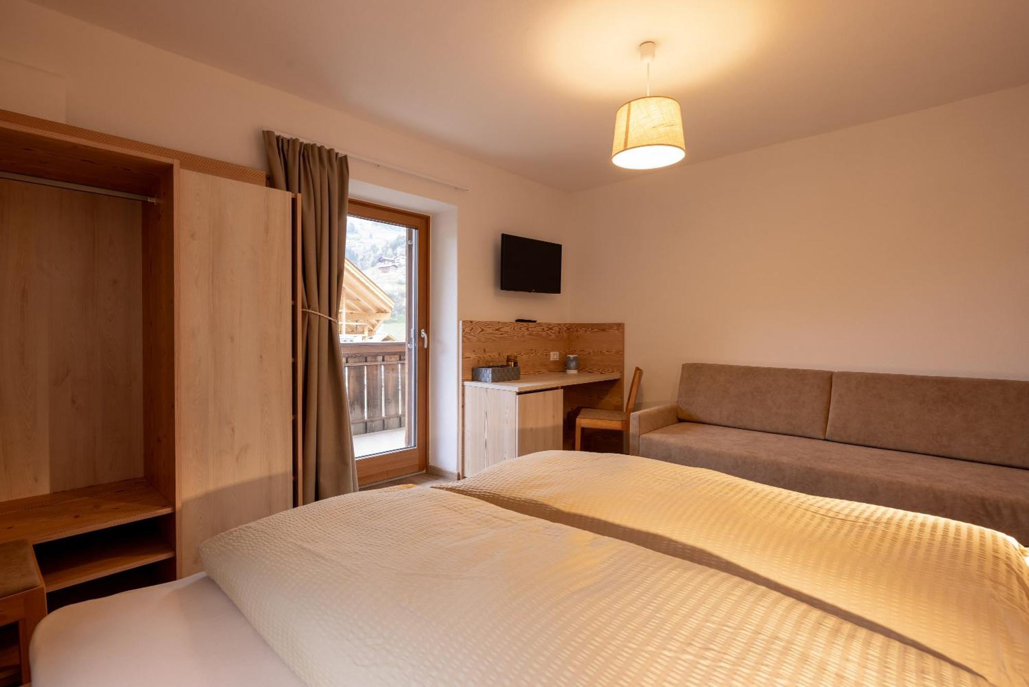 San Pietro Dolomiti Small Budget Hotel Ortisei Extérieur photo